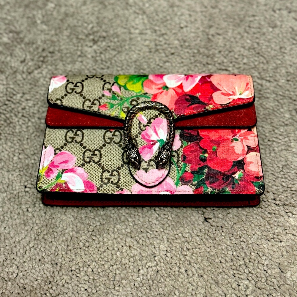 GG Supreme Monogram Blooms Mini Dionysus Shoulder Bag.